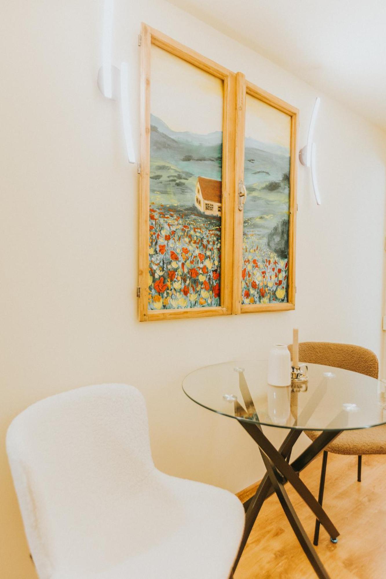 Locart -Cozy Downtown Apartment, Near Black Church With Free Wi-Fi Brasov Luaran gambar