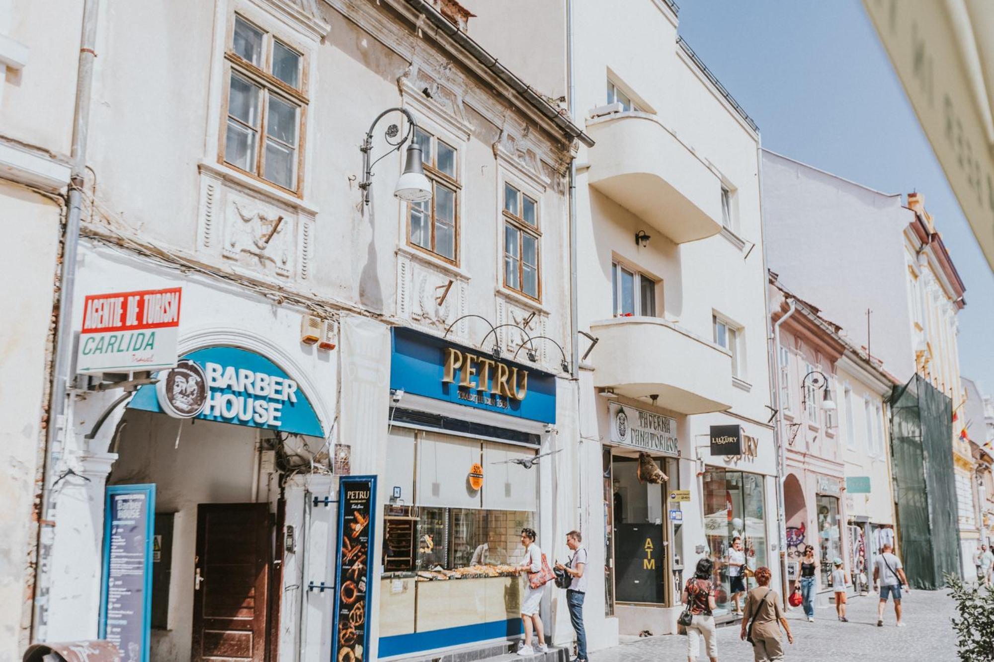 Locart -Cozy Downtown Apartment, Near Black Church With Free Wi-Fi Brasov Luaran gambar